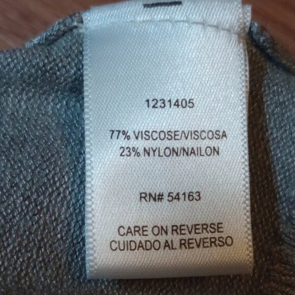 DKNY Long Sleeve V-Neck Sweater Womens XXL NWT Heather Grey Pullover - Picture 6 of 10